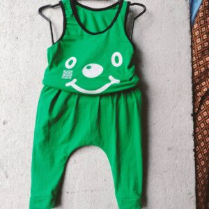 Alternative view of ชุดเสื้อกล้าม-กางเกงแพมเพิส